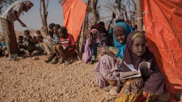 Children in Somalia displaced by drought in 2017. Photo credit: Norwegian Refugee Council / Adrienne Surprenant