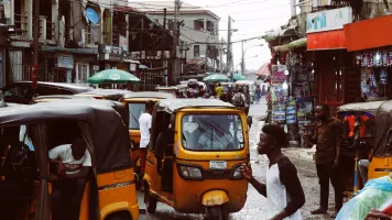 A busy street in Lagos, Nigeria. Photo by Muhammadtaha Ibrahim Ma'aji. 