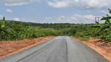 Road in Ghana - Unsplash Yoel Winkler
