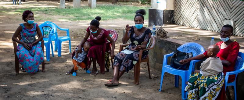 A listening group in Kilifi county, Kenya. Credit: Elphas Ngugi/GPSDD.