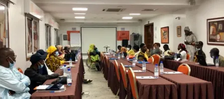 Formation de la Fédération des Associations de Personnes Handicapées sur les processus électoraux au Sénégal. Crédit: Khady Ba. Sightsavers.