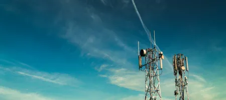 Unsplash / Kabiur Rahman Riyad: Cell tower in Bangladesh