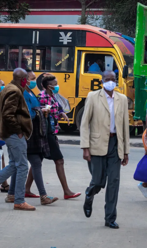 People walking along Tom Mboya st. in Nairobi