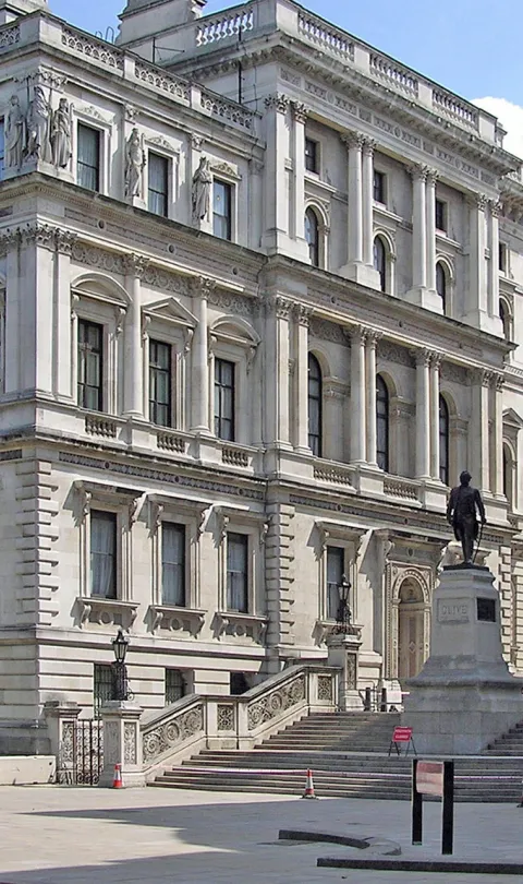 Image: The Foreign and Commonwealth Office. By Adrian Pingstone – Own work, Public Domain, Wikimedia: https://commons.wikimedia.org/w/index.php?curid=358146