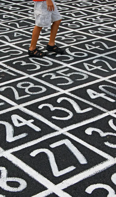 Numbers / Markus Krisetya / Unsplash