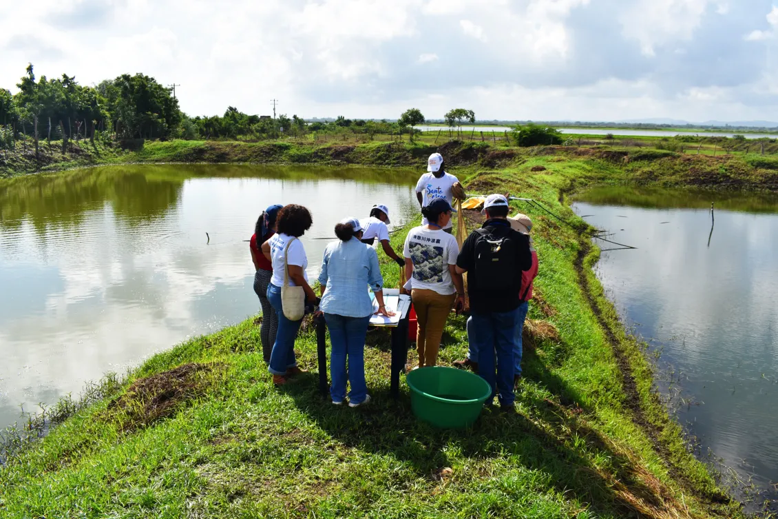 Day 2 of Tírame el Dato: Citizen Data in Action for the Canal del Dique