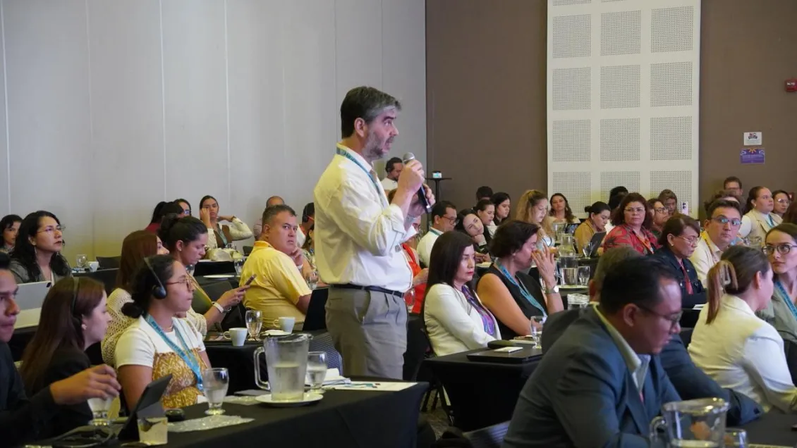 Participants at South-South cooperation on AI event in Colombia