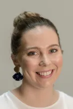Kate Richards headshot