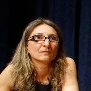 Francesca Perucci Headshot